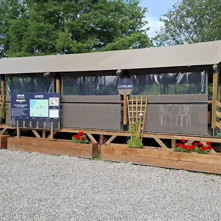 אתר קמפינג Mobil-home Accueillant Animaux - 6 Pers. - Api-1-52-3004 *